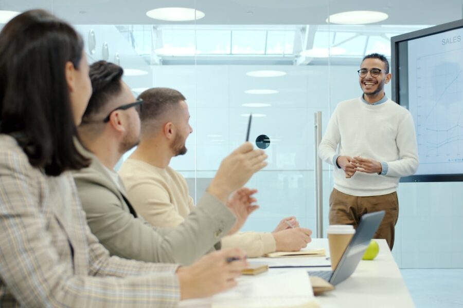 Lecciones de El Comercio: ¿Cómo un Directorio Sólido Impulsa el Crecimiento de tu Empresa en el 2026?