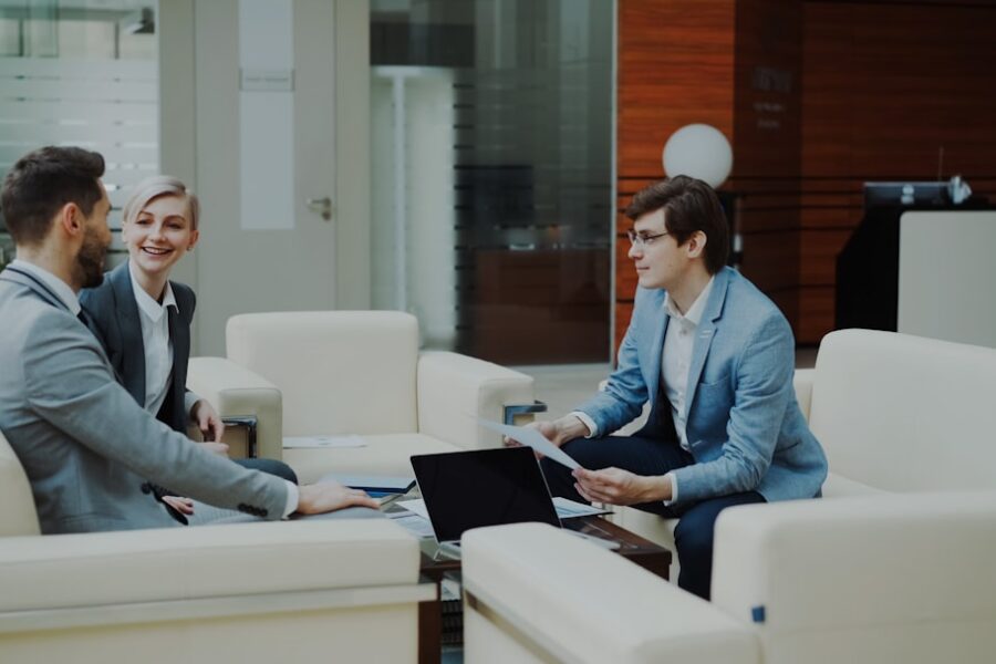 Deportivo Municipal y la Estrategia de los Mil Sponsors: 3 lecciones de gestión financiera para tu negocio