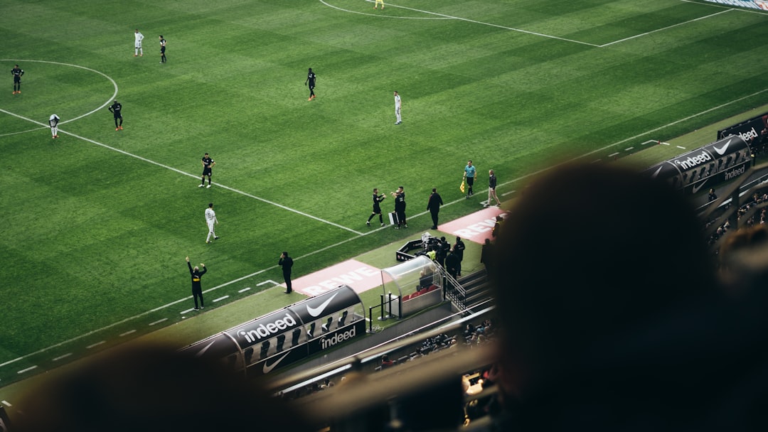 Estrategias de gestión de empresas en Perú para la expansión de marcas deportivas internacionales.